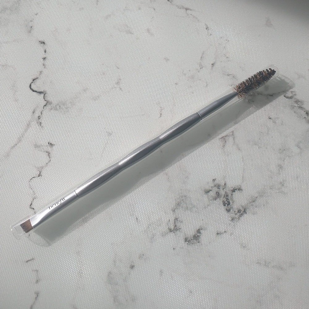 Benefit Duel Ended Brow Brush and Spoolie - Picture 3 of 5